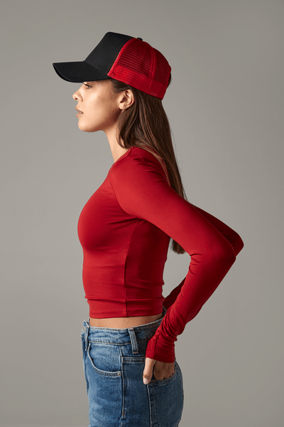 beechfield b640 black classic red lifestyle 24274